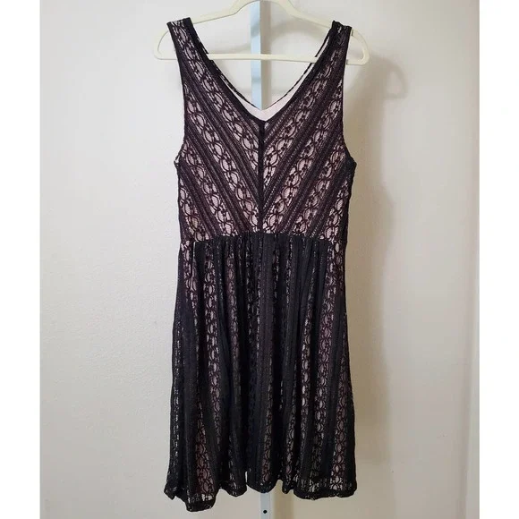 ANTRHOPOLOGIE MOULINETTE SOEURS Women's Myrna Black Lace Sheath Dress sz L ANTRHOPOLOGIE MOULINETTE SOEURS Women's Myrna Black Lace Sheath Dress sz L